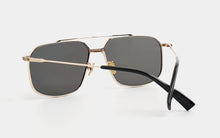 Load image into Gallery viewer, Kissing META