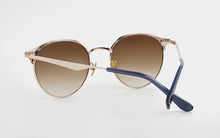 Load image into Gallery viewer, Cardinal D.O