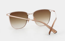 Load image into Gallery viewer, Kissing JUO