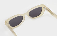 Load image into Gallery viewer, Horn LAB