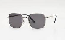 Load image into Gallery viewer, Kissing CUO