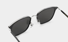 Load image into Gallery viewer, Kissing FLOW