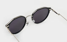 Load image into Gallery viewer, Kissing LINE