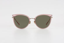 Load image into Gallery viewer, Kissing TERA