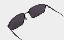 Load image into Gallery viewer, Kissing IRON