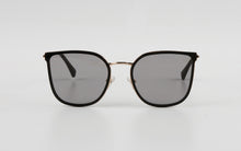 Load image into Gallery viewer, Kissing SUPEN