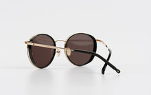 Load image into Gallery viewer, Kissing BELLA