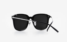 Load image into Gallery viewer, Kissing ALI