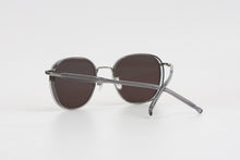 Load image into Gallery viewer, Kissing MARTE