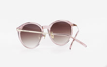 Load image into Gallery viewer, Kissing HACE