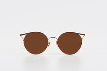 Load image into Gallery viewer, Kissing WENDY