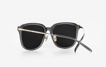 Load image into Gallery viewer, Kissing ALI