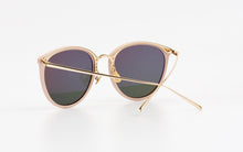 Load image into Gallery viewer, Kissing NOEL