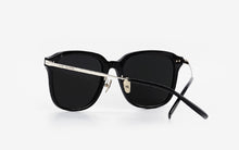 Load image into Gallery viewer, Kissing ALI