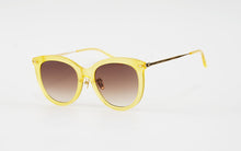 Load image into Gallery viewer, Kissing SALLY