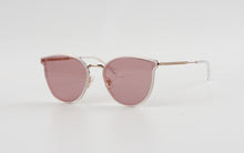 Load image into Gallery viewer, Kissing LOOPY