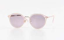 Load image into Gallery viewer, Kissing TESS