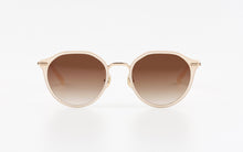 Load image into Gallery viewer, Kissing TESS