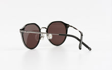 Load image into Gallery viewer, Kissing TESS