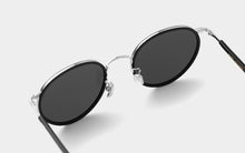 Load image into Gallery viewer, Kissing LOYD
